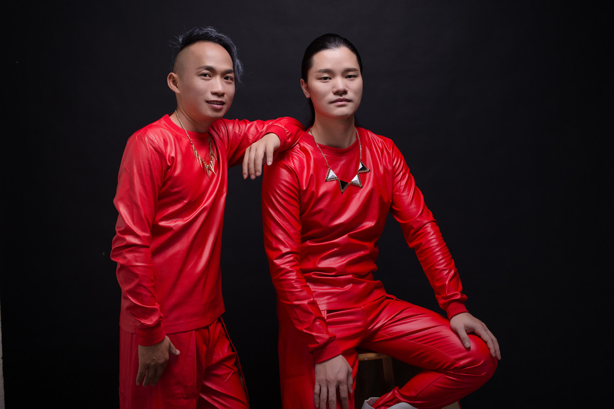 包含赛地聚焦——中超国际比赛日热度飙升，新疆广汇完成体检，质疑声仍在，球探报告显示潜力的词条