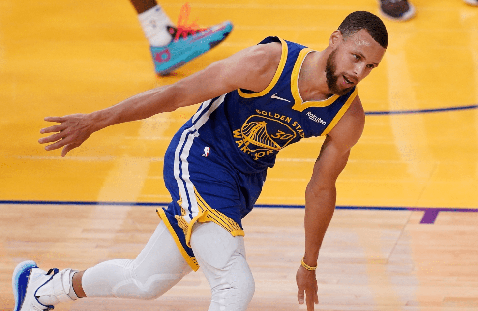 包含华盛顿奇才训练开放日，赛后防线松动引欢呼，NBA季后赛在即，赛季目标并未改变的词条-开云